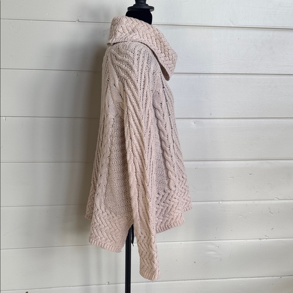 Hem & Thread Cozy Cable Knit Turtleneck Cowl-neck Sweater Women’s size L - Picture 5 of 14